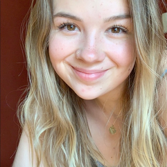 Meet your Posher, Meagan - Picture 1 of 1